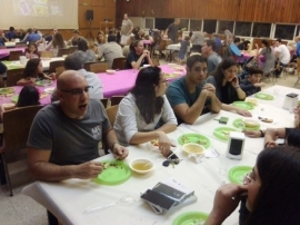 חג סוכות 2016 בגנים ובארוחת משותפת בחדר האוכל